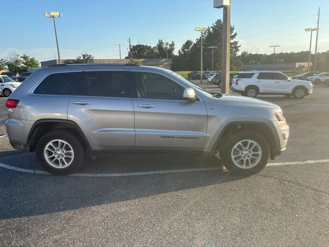 Used 2020 Billet Silver Metallic Jeep Laredo E image 2