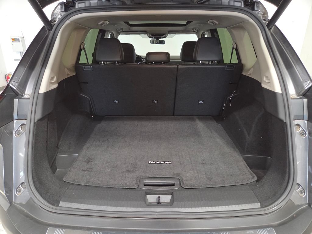Used 2023 Gray Nissan SV image 21