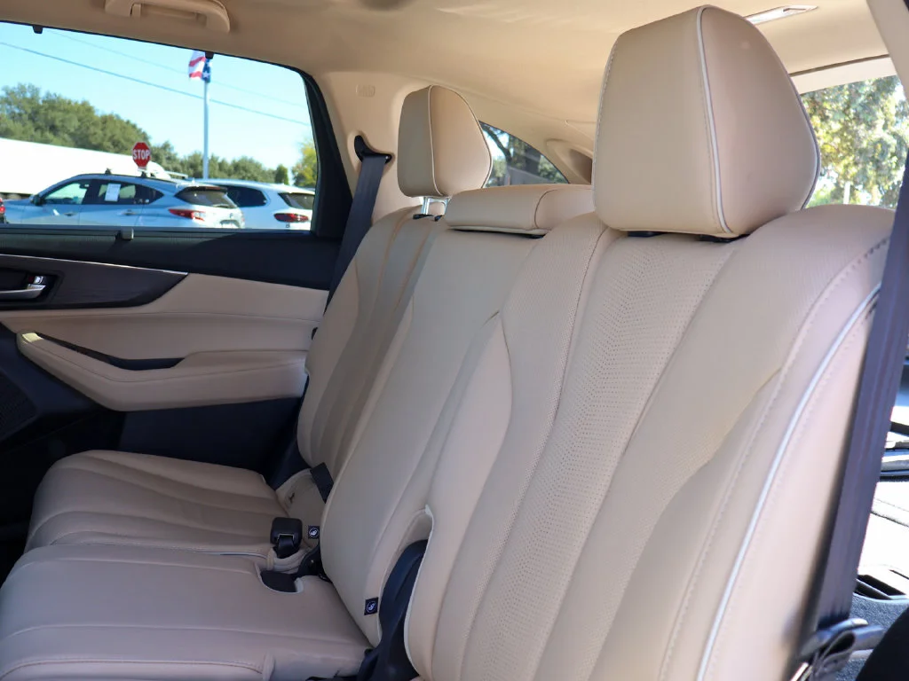 Used 2023 Platinum White Pearl Acura Advance image 28