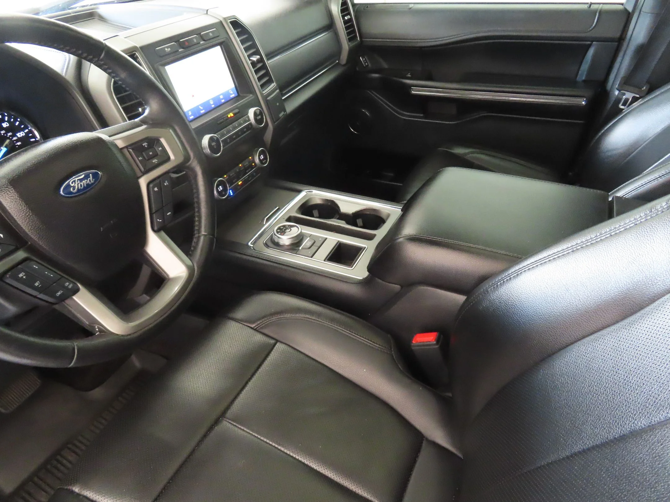 Used 2021 Gray Ford XLT image 24