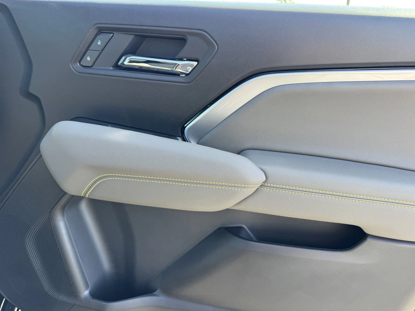 2026 Chevrolet Colorado ZR2 - Photo 9