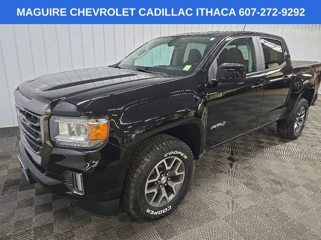 Used 2022 Onyx Black GMC AT4 - Cloth image 8