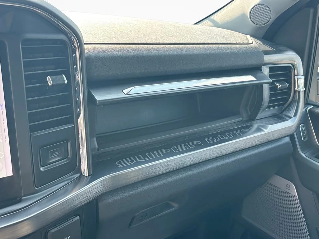 Used 2025 Red Ford Lariat image 39