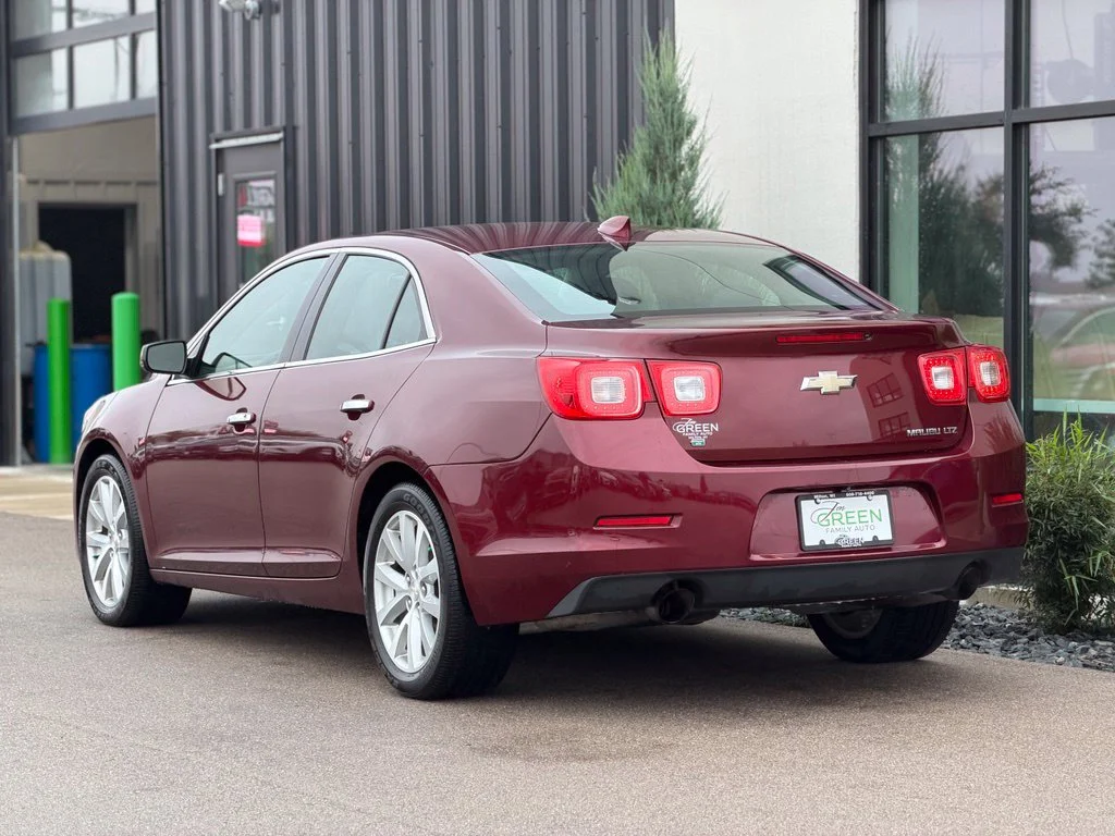 Used 2015 Red Chevrolet LTZ image 3
