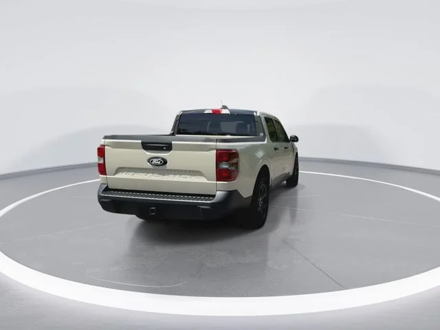 Used 2025 Beige Ford XLT image 10