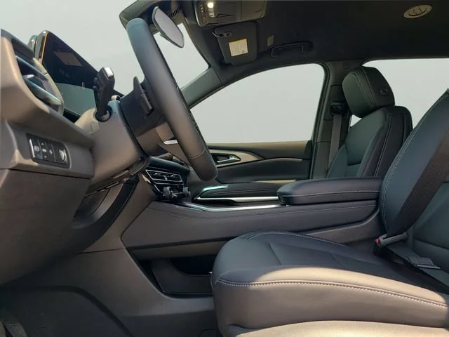 New 2026 Polar White Tricoat Chevrolet LT image 23