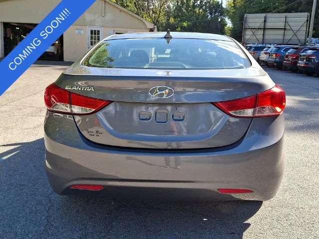 Used 2013 Gray Hyundai GLS image 9
