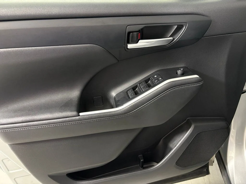 Used 2024 Silver Toyota XLE image 13