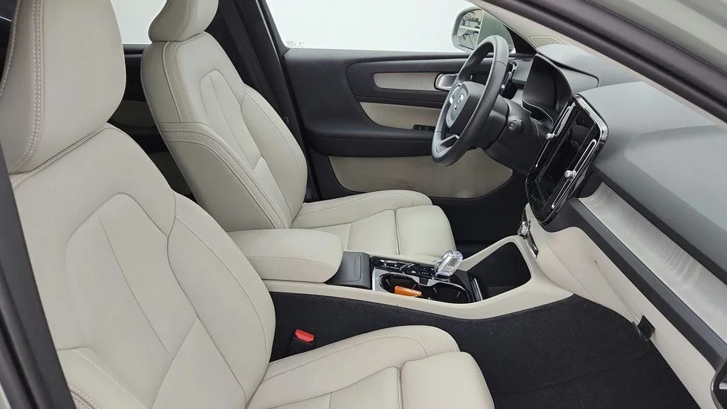 Used 2024 Sage Green Metallic Volvo B5 AWD Plus Bright Theme w/ 20