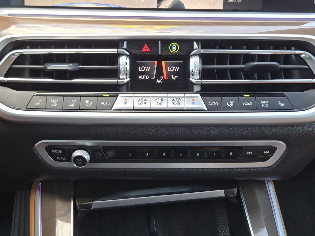 Used 2021 Blue BMW xDrive40i image 20