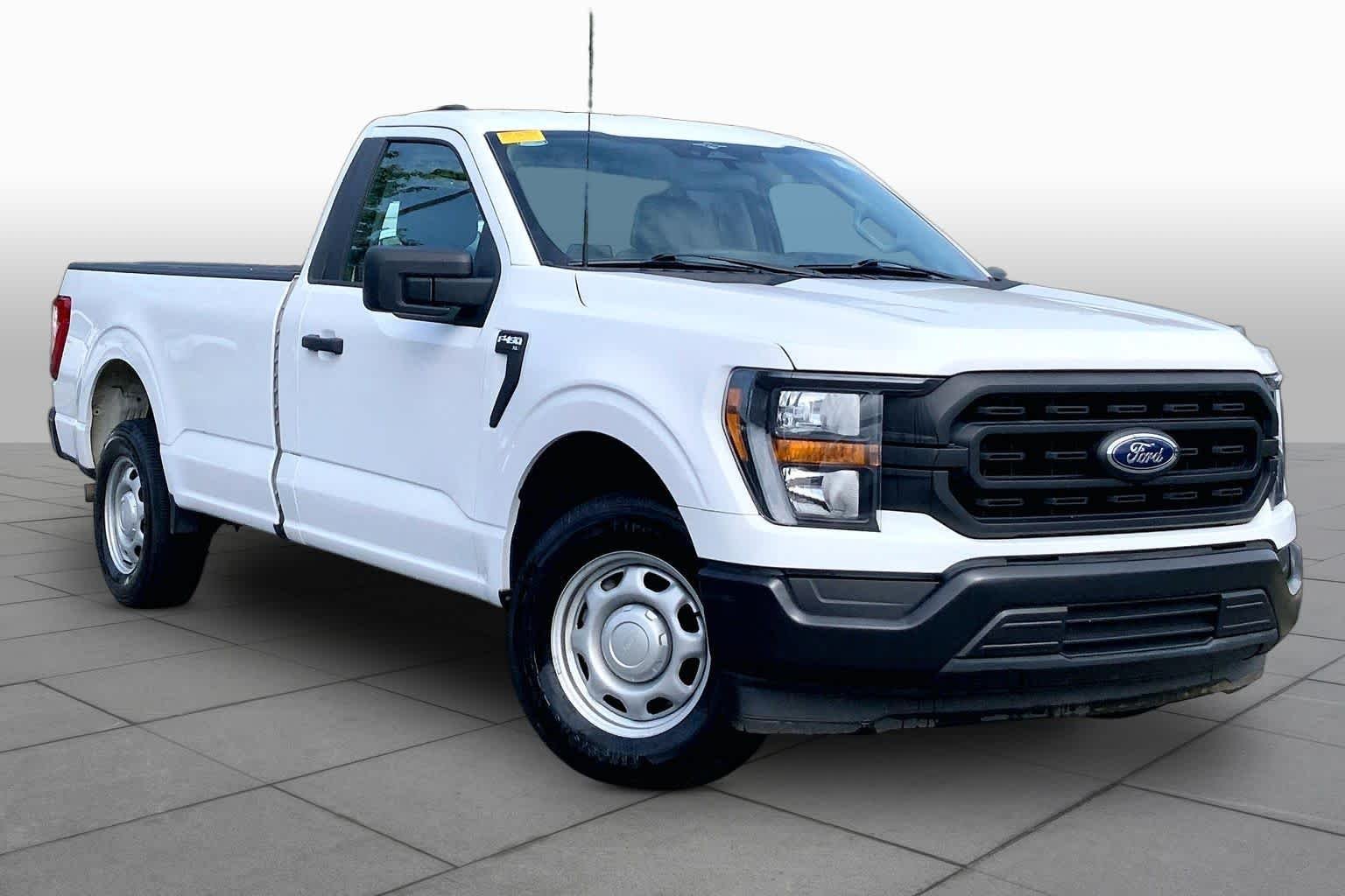 Used 2023 Oxford White Ford XL image 3