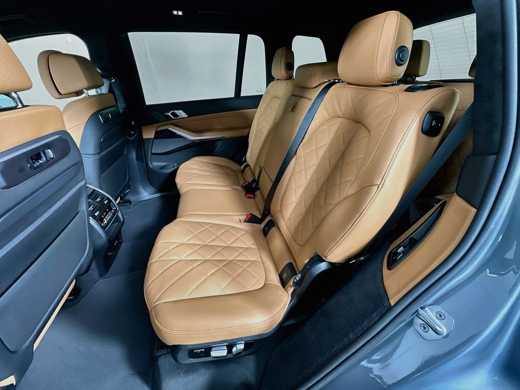 New 2027 Skyscraper Grey Metallic BMW xDrive40i image 17