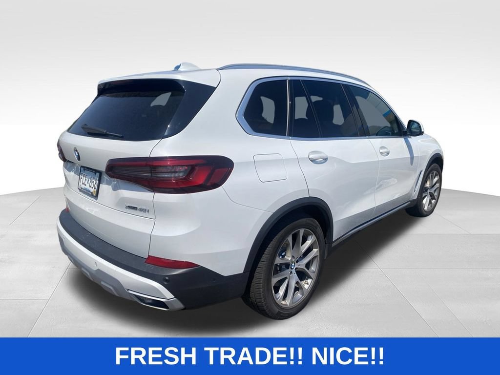 Used 2020 White BMW xDrive40i image 3