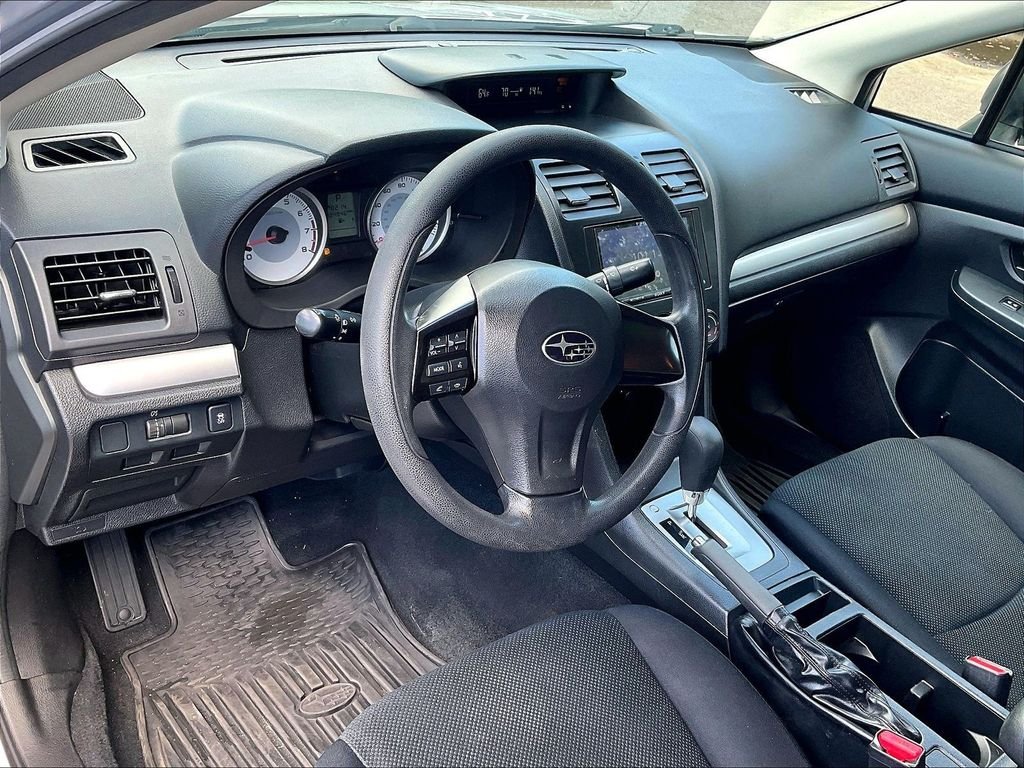 Used 2013 Silver Subaru 2.0i image 8