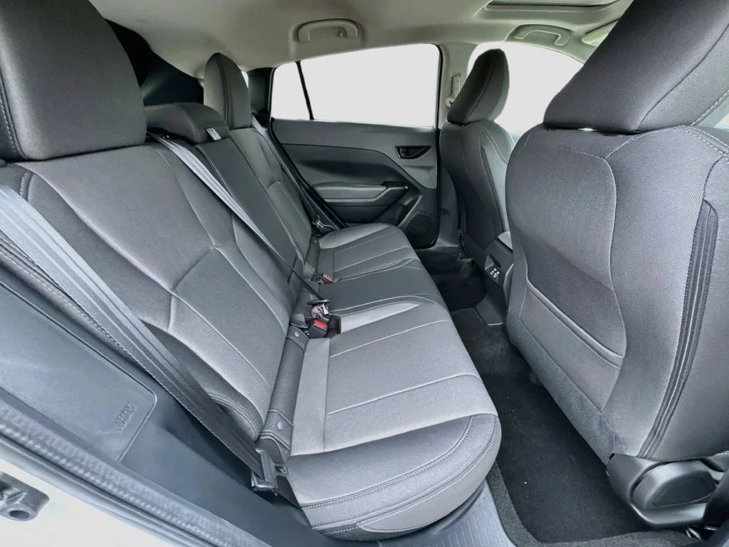 New 2027 White Subaru Premium image 33