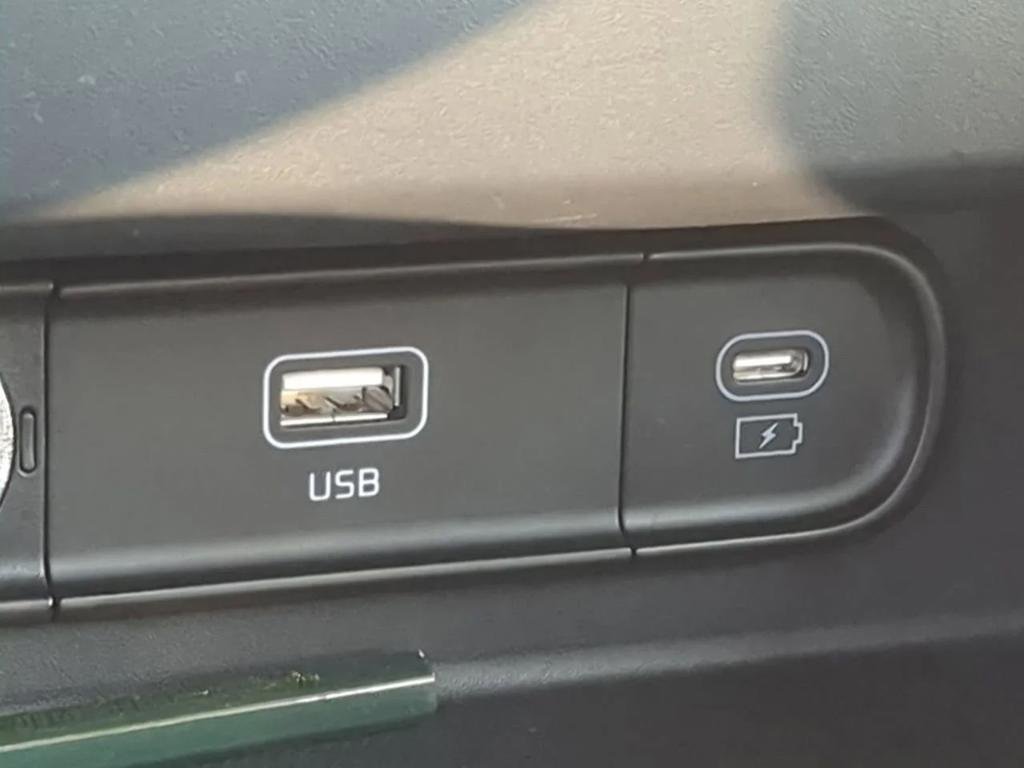 2026 Kia Seltos EX - Photo 26