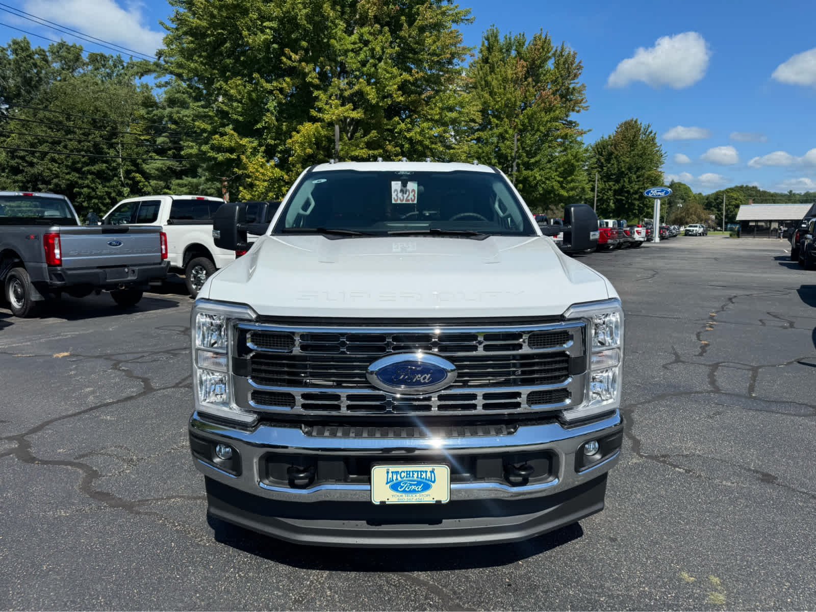 New 2026 Oxford White Ford XL image 8