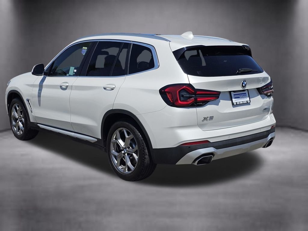 Used 2023 White BMW xDrive30i image 3