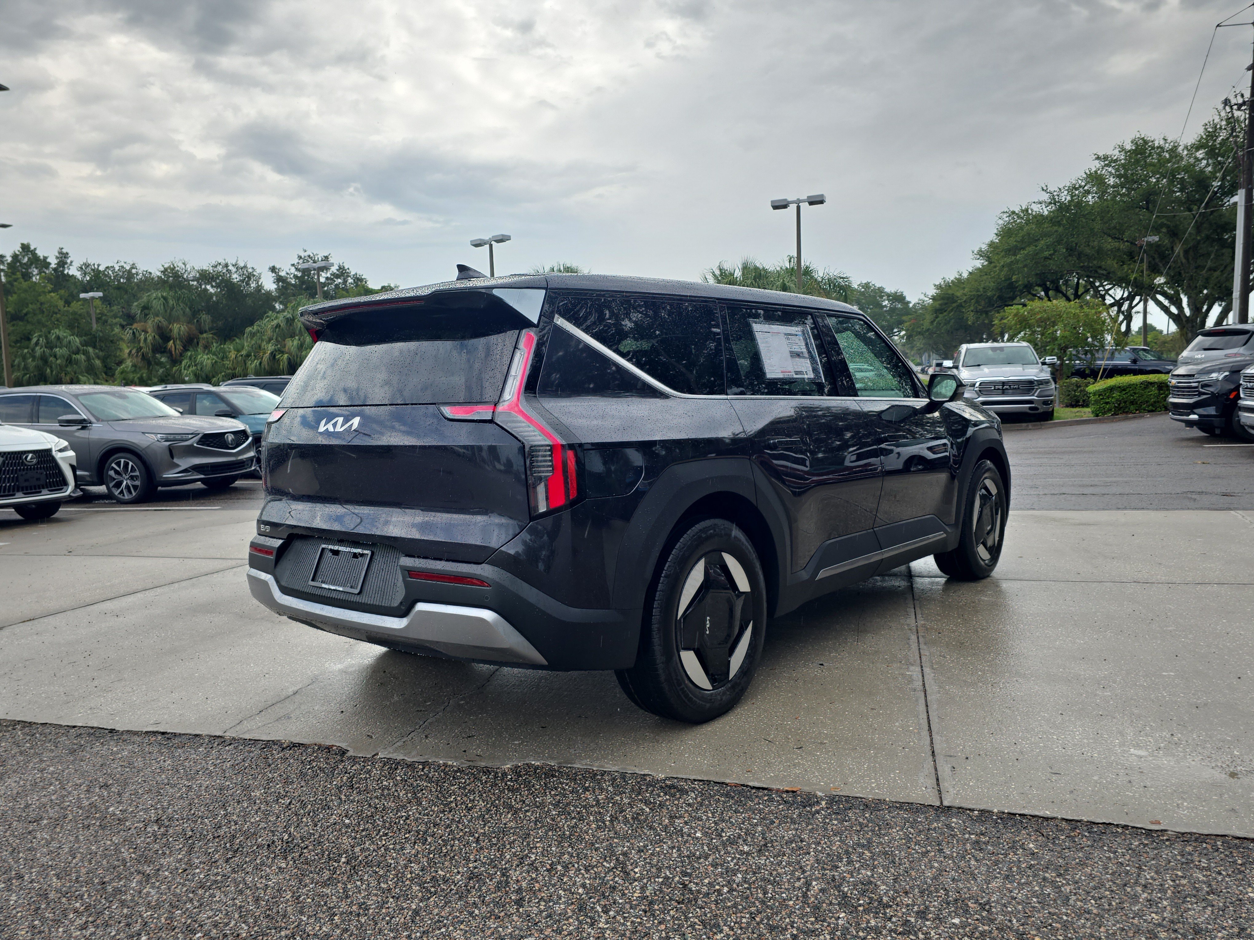 New 2026 Panthera Metal Kia Light Long Range RWD image 8