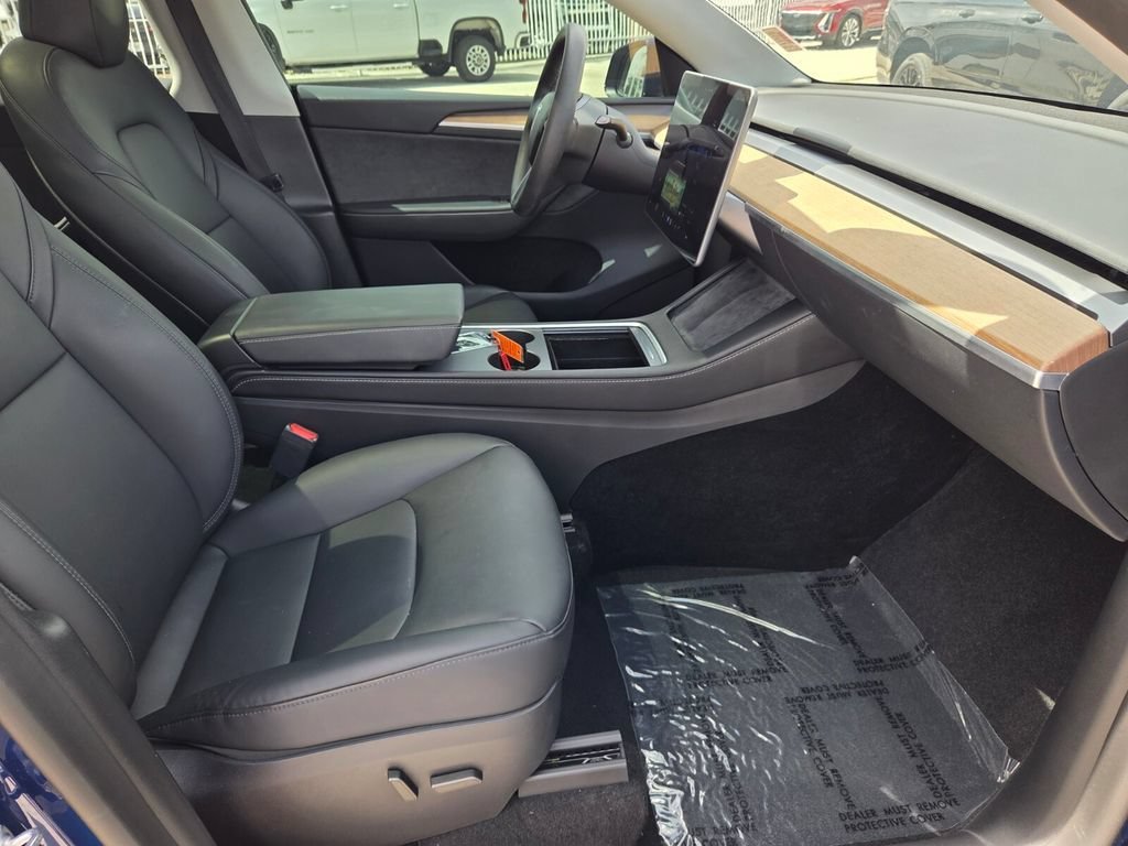 2024 Tesla Model Y Performance - Photo 17