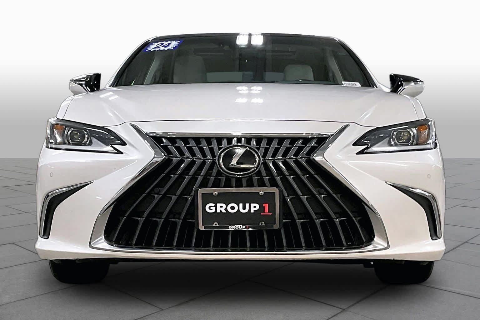 Pre-Owned 2023 Lexus ES 350