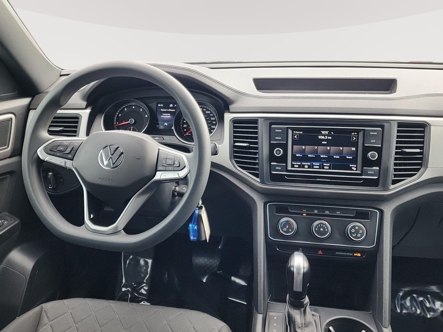 Used 2020 Deep Black Pearl Volkswagen 2.0T S image 11
