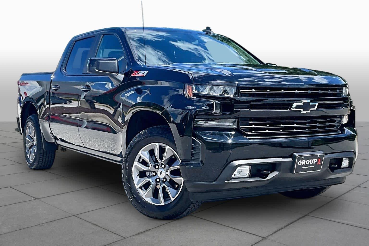 Used 2020 Black Chevrolet RST image 3