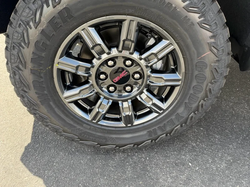 New 2026 Summit White GMC AT4X image 27