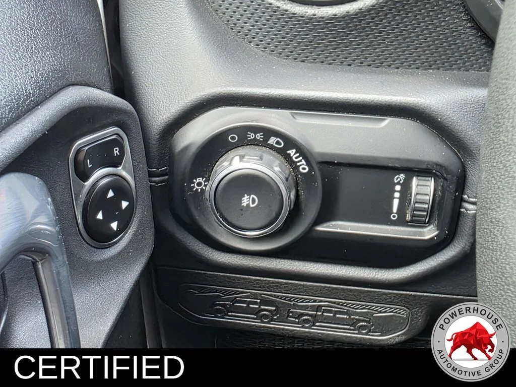 Used 2024 White Jeep Rubicon image 25