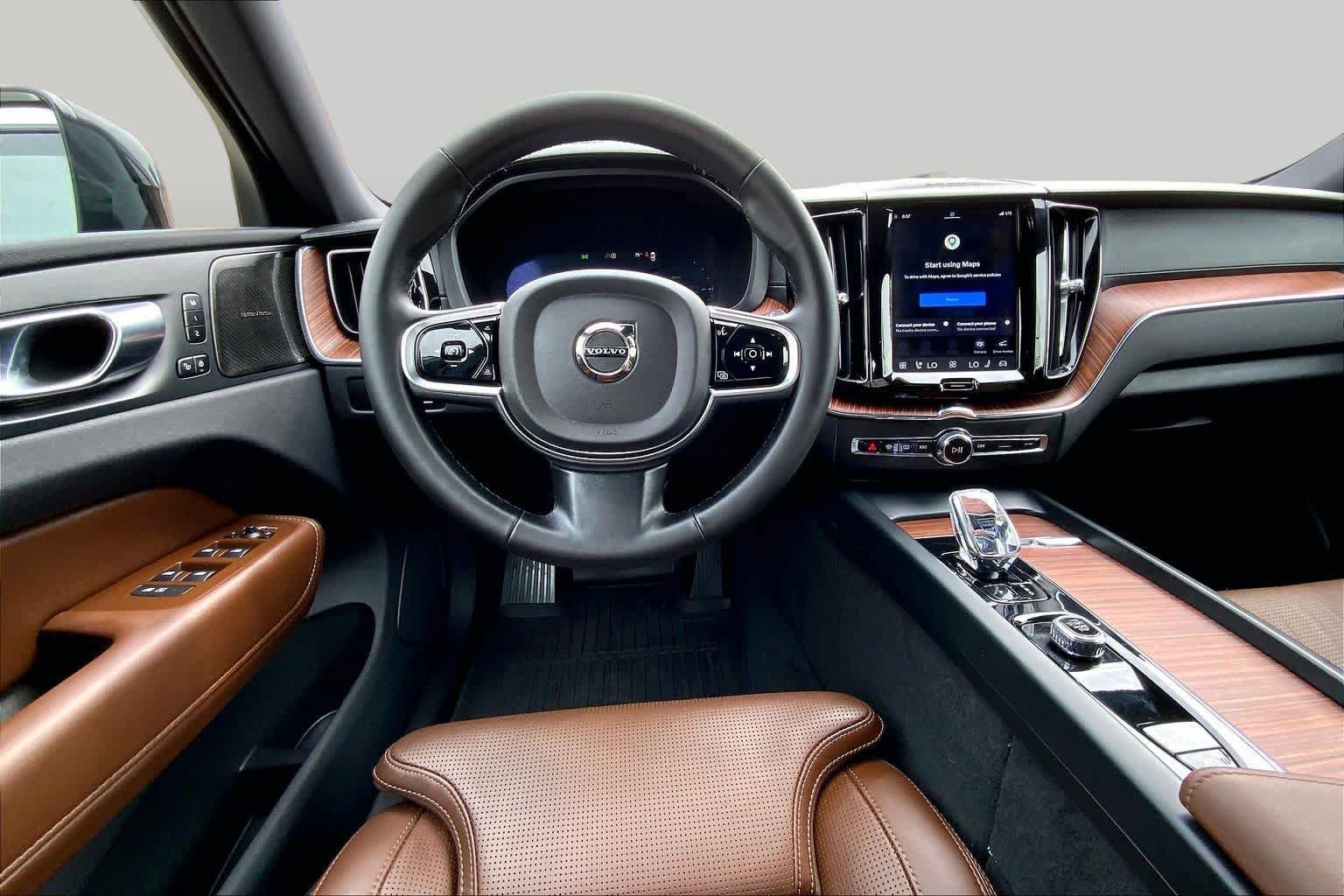 Pre-Owned 2025 Volvo XC60 Plug-In Hybrid Ultra
