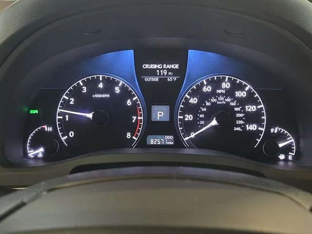 Used 2015 Mica Lexus 350 image 19