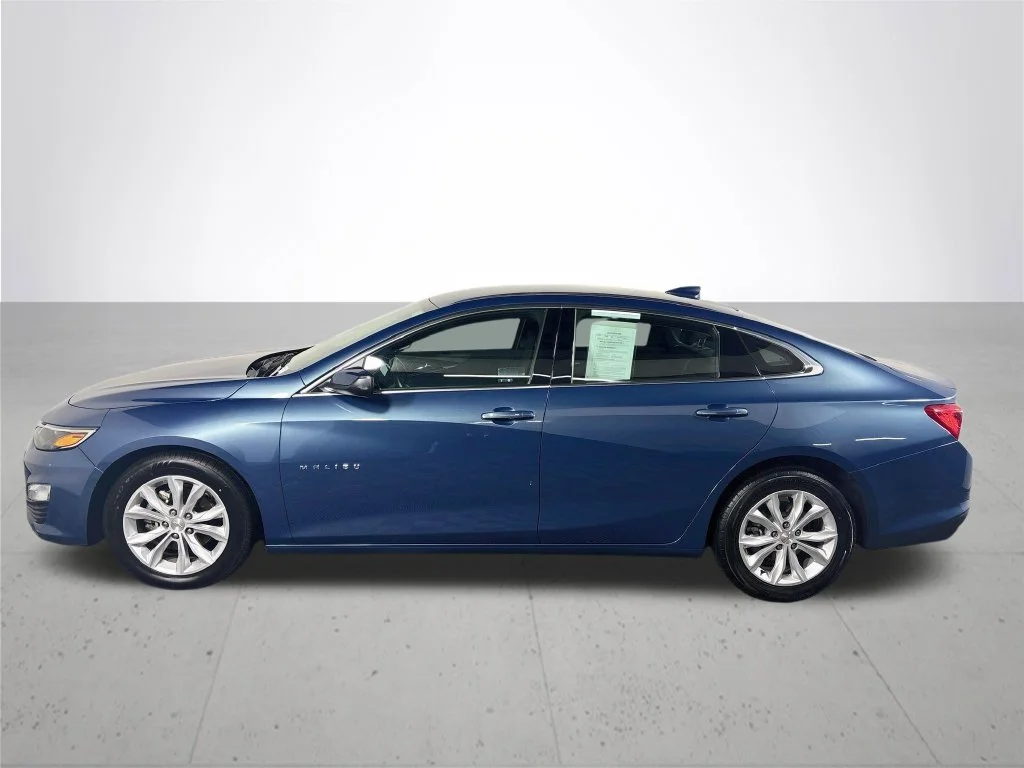 Used 2025 Blue Chevrolet LT image 9