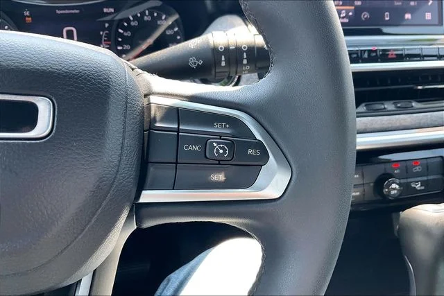 Certified Used 2025 White Jeep Latitude image 21