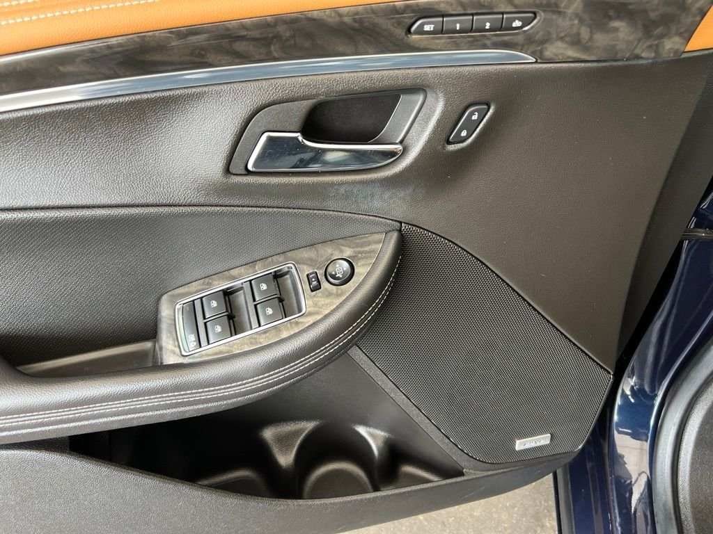 Used 2015 Blue Chevrolet LTZ image 11