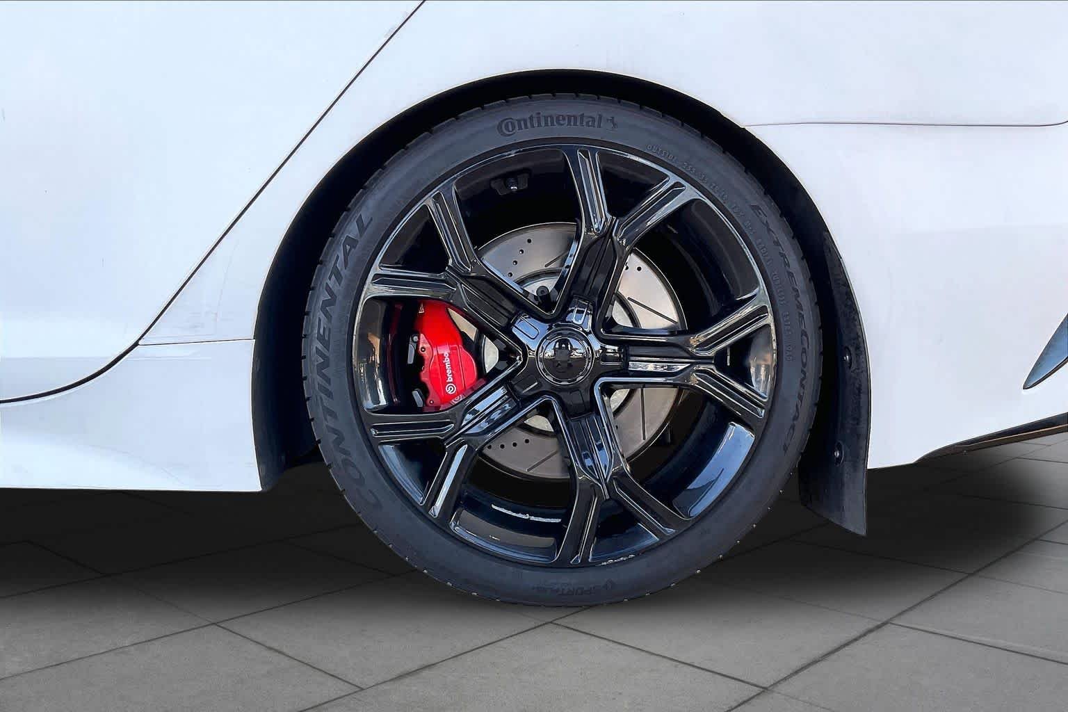 Used 2018 BLACK Kia GT2 image 10