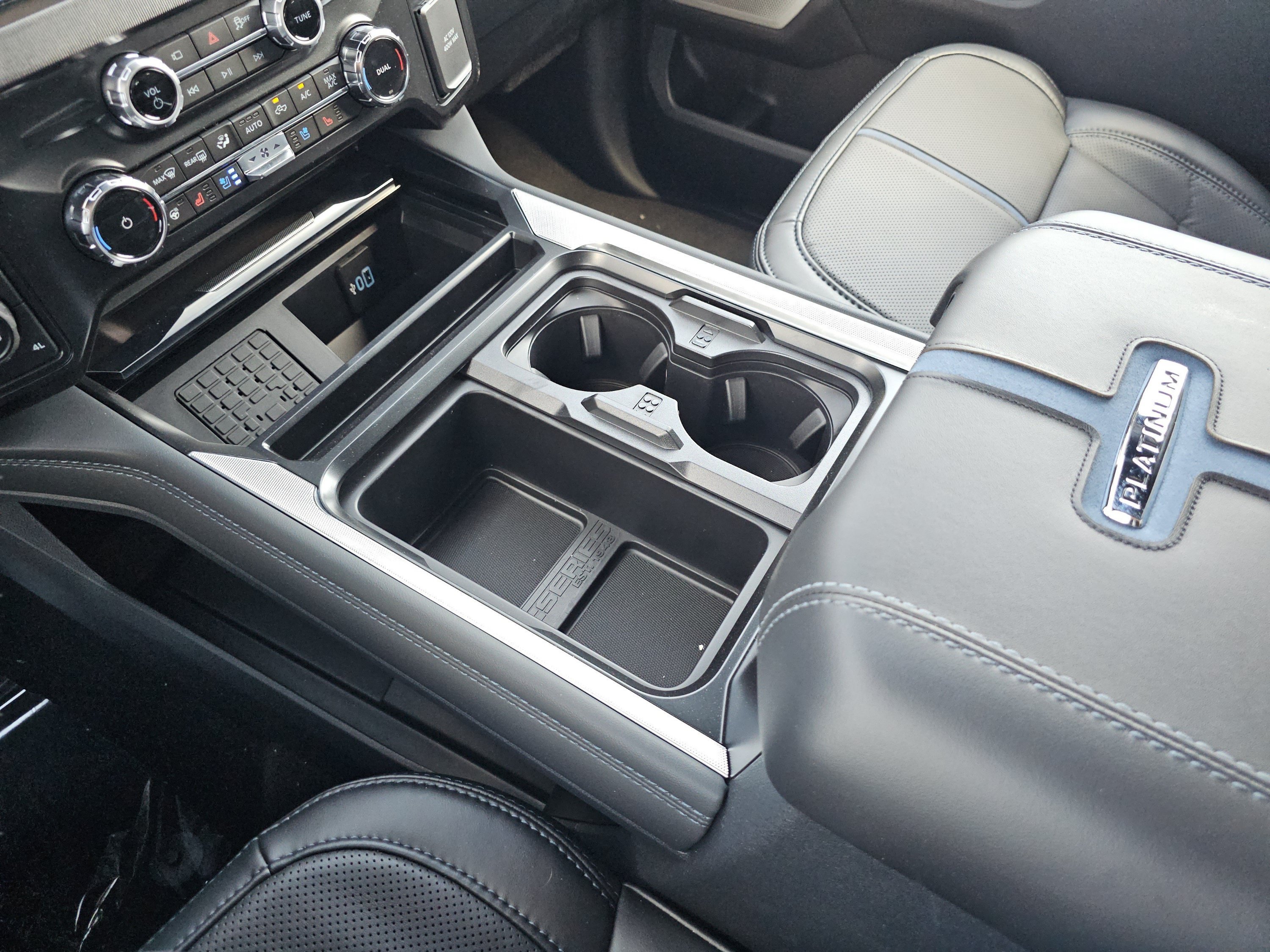 New 2026 Carbonized Gray Metallic Ford Platinum image 38
