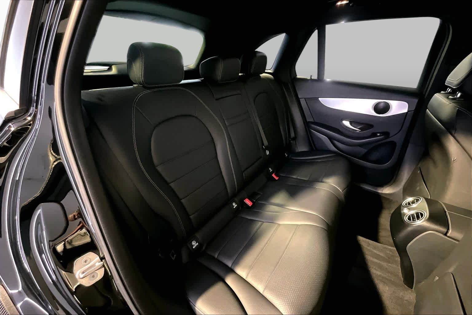Used 2020 Black Mercedes-Benz GLC 300 image 20