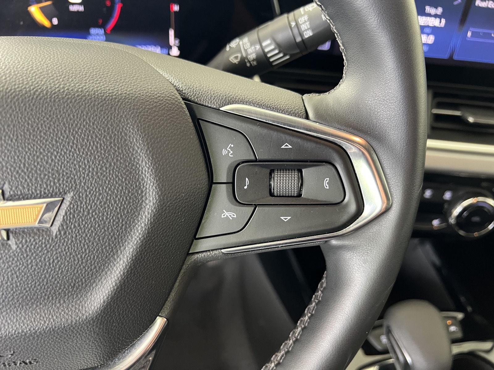 Used 2024 Harvest Bronze Metallic Chevrolet LT image 9