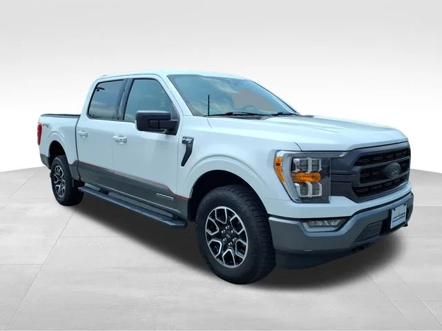 Used 2022 White Ford XLT image 14