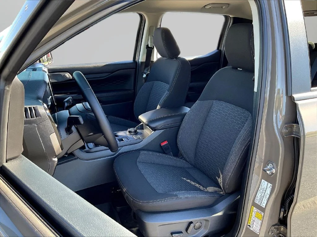 New 2026 Marsh Gray Ford XLT image 30