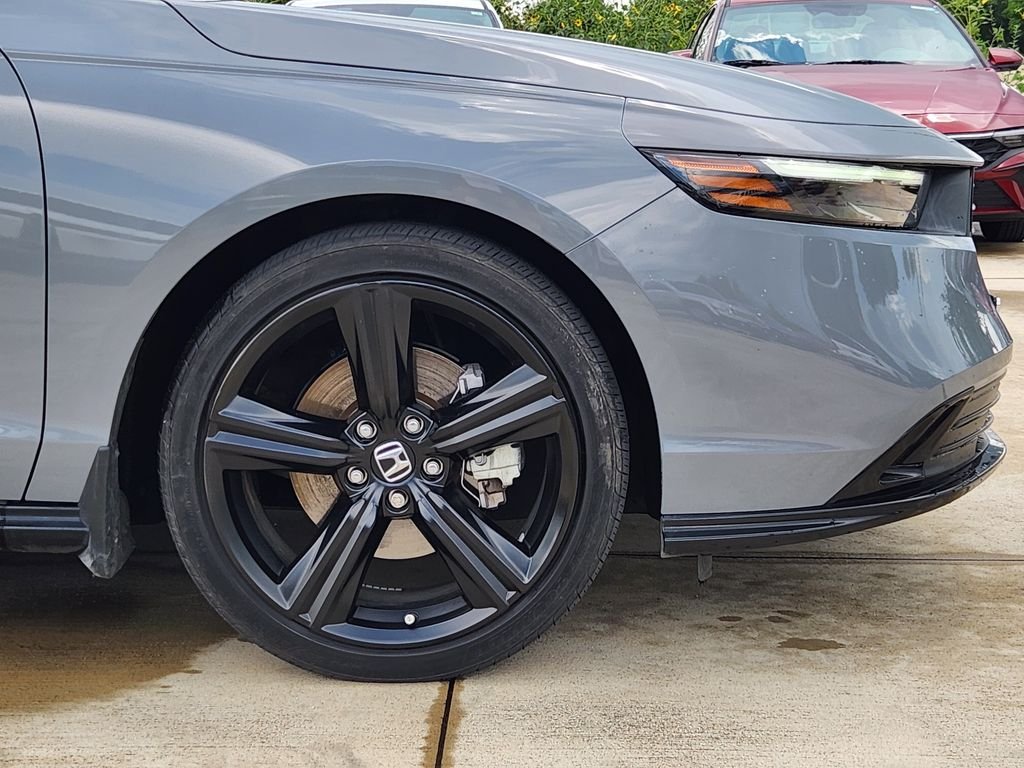 Used 2024 Urban Gray Pearl Honda Sport-L image 10
