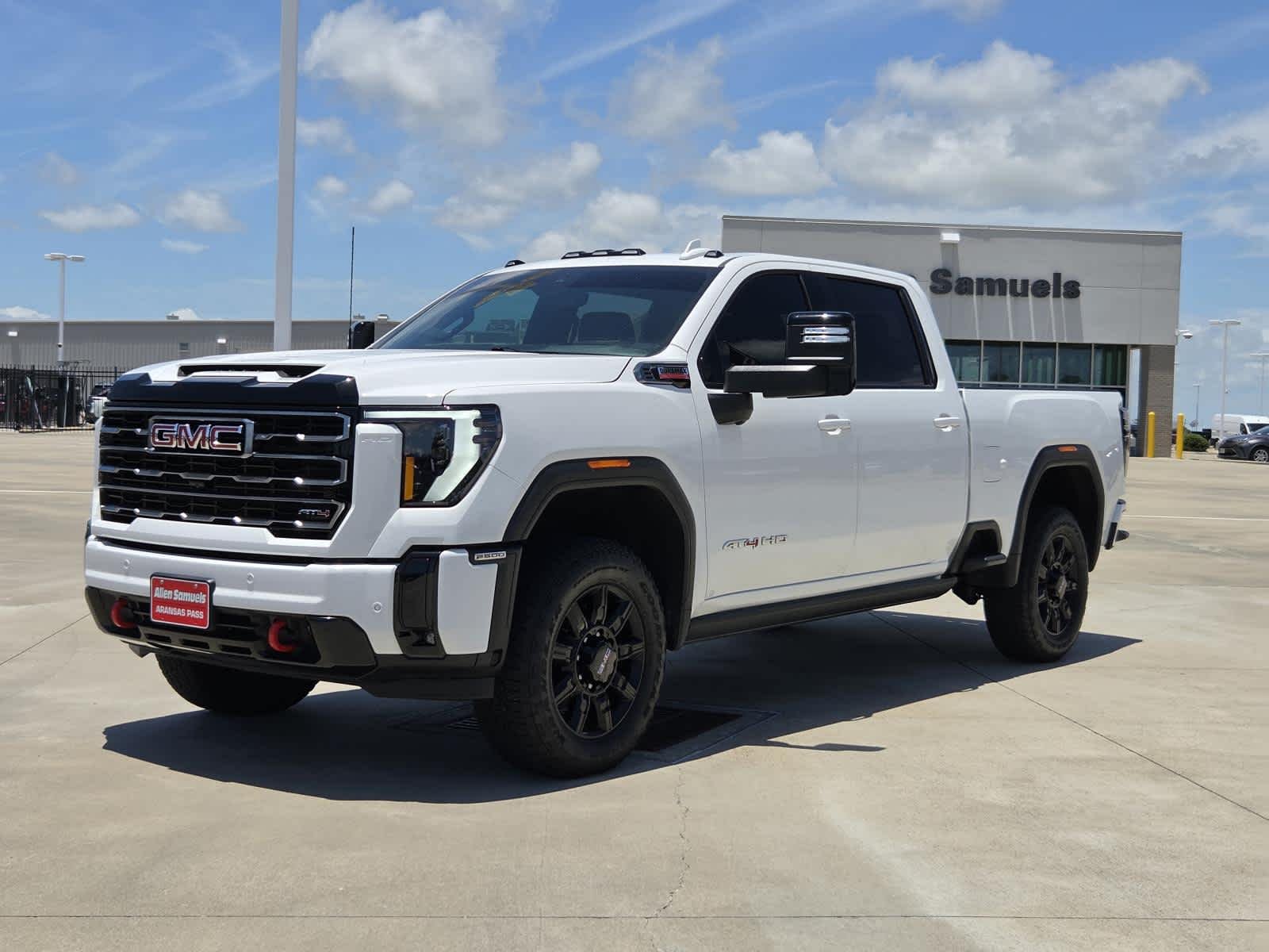 2025 GMC Sierra 4WD Crew Cab Standard Box AT4's photo