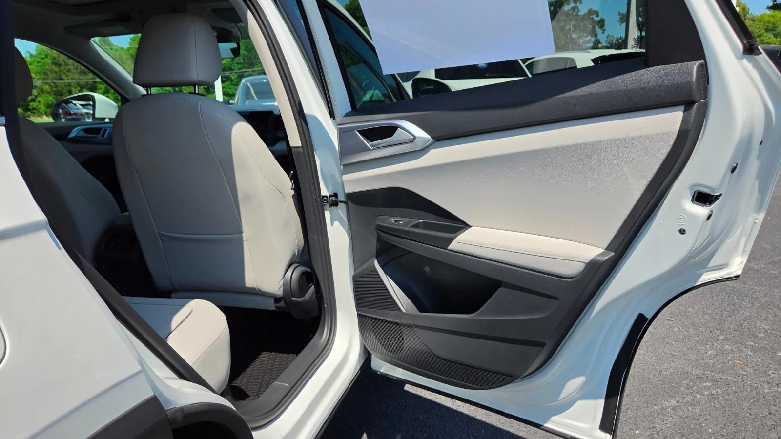 New 2026 Pure White Volkswagen SE image 54