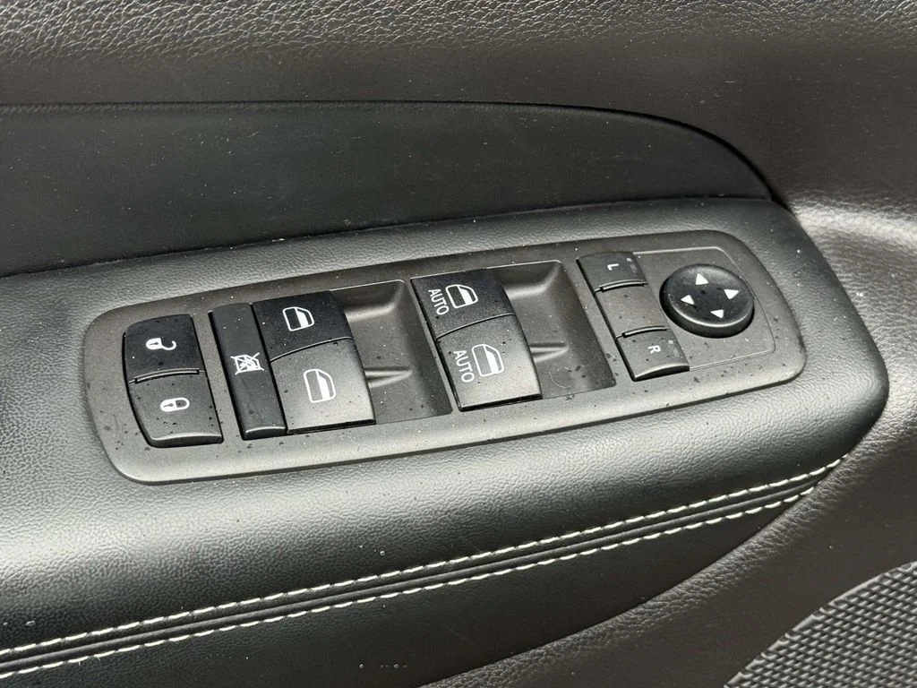 Used 2021 Brown Jeep Limited image 30