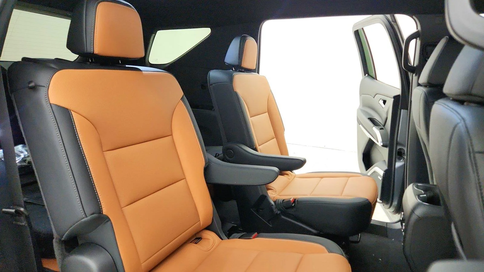 2027 Chevrolet Traverse Z71 - Photo 34