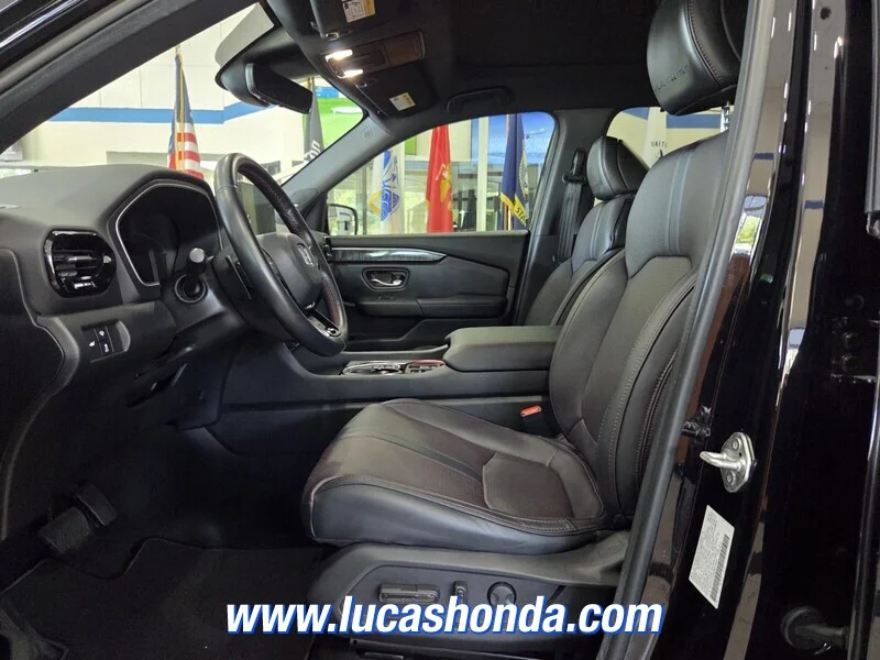 Used 2025 BLACK Honda BLACK EDITION AWD image 7