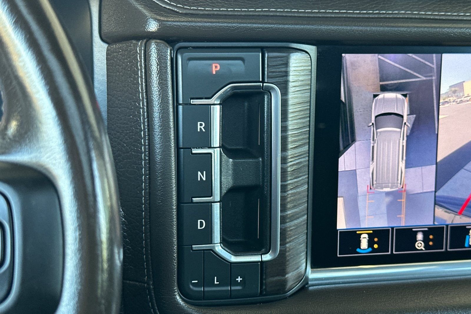 2021 GMC Yukon Denali - Photo 26
