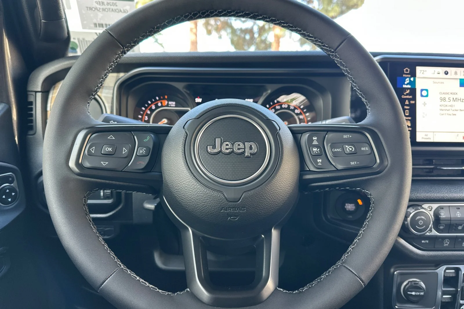 New 2026 Granite Crystal Metallic Clear-Coat Exterior Paint Jeep 85th Anniversary Edition image 22