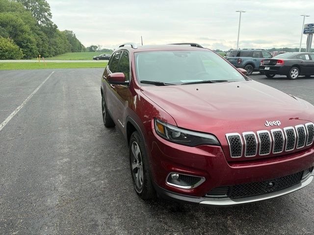Used 2021 Velvet Red Pearlcoat Jeep Limited image 6