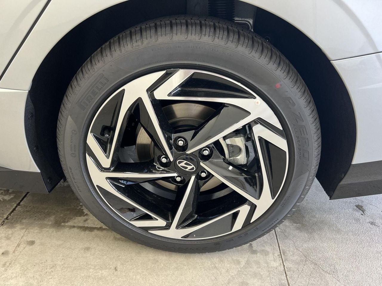 New 2026 Aero Silver Hyundai SEL Sport image 10